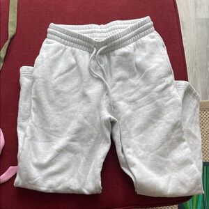 Aritzia Boyfriend Fit Sweatpants